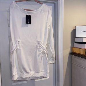 White mini long sleeve dress